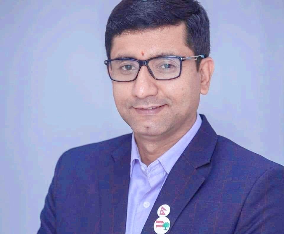 "विमानस्थलबाट दिनहुँ विदेशीनेको भिड देख्दा आँखा रसाउछ"